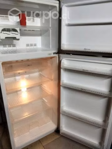 Refrigerador Daewoo NO FROST Funcionando - Imagen 3