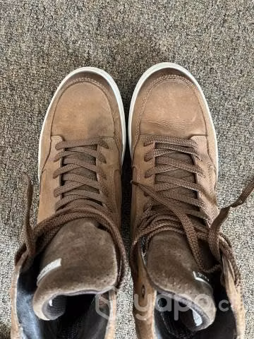 Zapatillas de moto + jeans moto