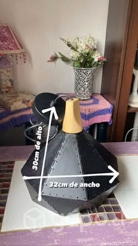 Lámpara de metal