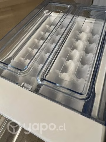 Ice maker universal