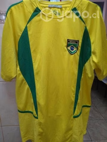 P06: Camiseta de Fútbol Brasil