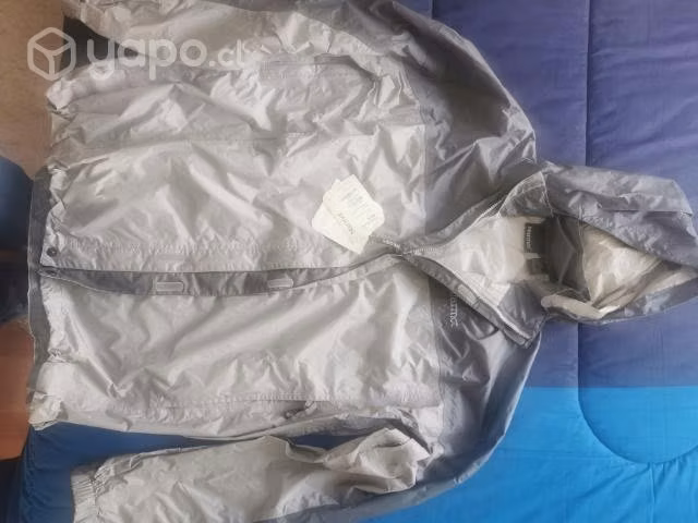 Casaca Marmot Talla L, nueva