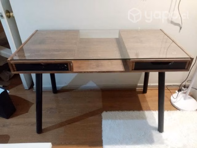 Escritorio 76x120x60 cm. + silla de escritorio.