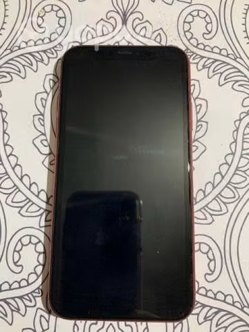 Iphone 11 con detalle - Imagen 2