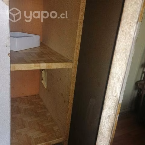 Respaldo de dos plazas, impecable