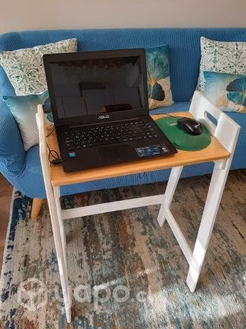 Escritorio pequeño - Imagen 3
