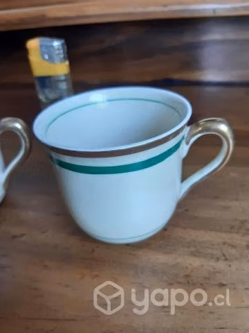 Tacitas inglesas de café sin plato