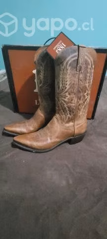 Botas de cuero