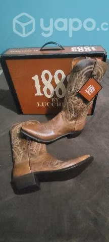Botas de cuero