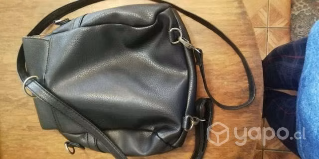 Mochila Cuero Negra