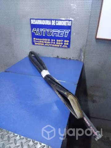 Goma vidrio puerta delantera derecha Toyota Tundra