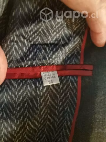 Terno talla 40 hecho en Canadá
