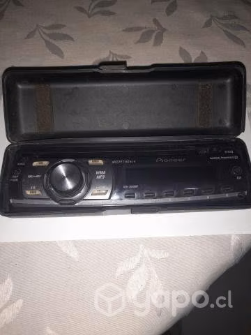 Frontal Radio Pioneer