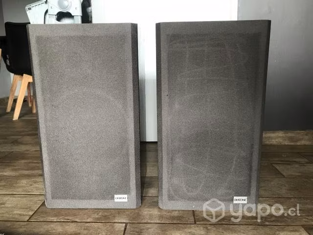 Impecable sonido de Parlantes Diatone DS25B
