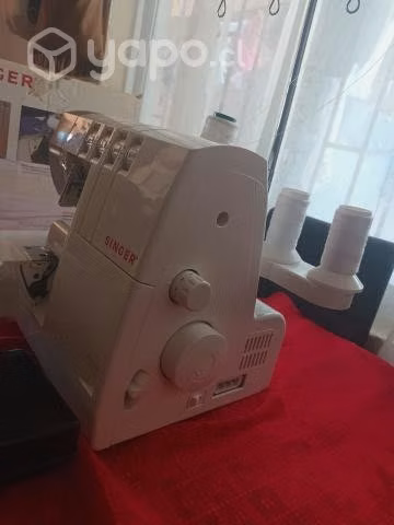 Máquina de coser overlock