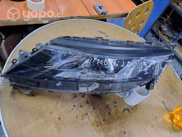 Óptico izquierdo mitsubishi L200