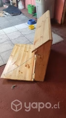 Mini bar de madera