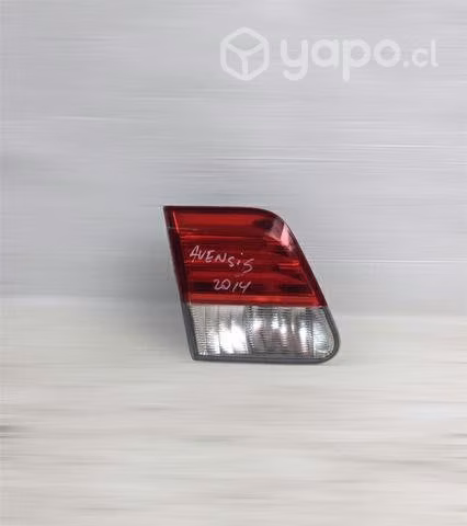 Foco Portalón LH Toyota Avensis 2014