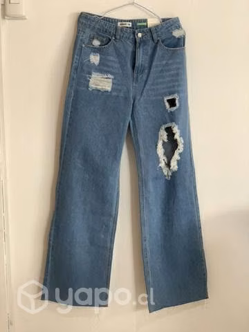 Ropa nueva y semi nueva