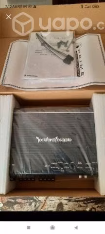 Amplificador Rockford de 4 x 100W más kit
