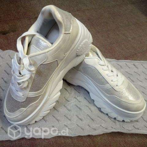 Zapatillas nuevas con plataforma - Imagen 3