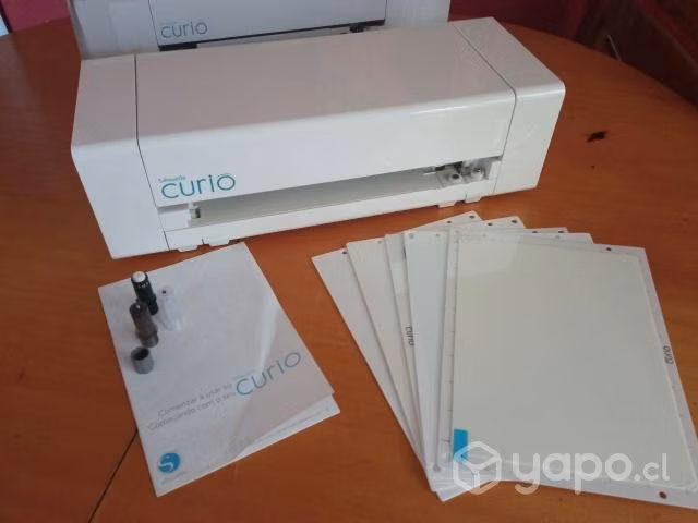 Silhouette Curio