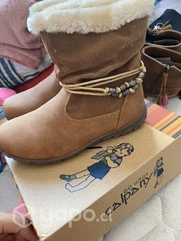 Botas calpany nuevas número 34 - Imagen 2