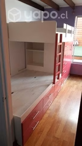 Hermosa litera con closet y cajonera para niña