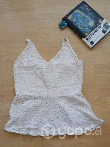 Polera blanca encaje peplum talla S - Imagen 3
