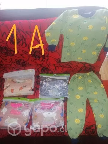 Pantuflas y pijamas