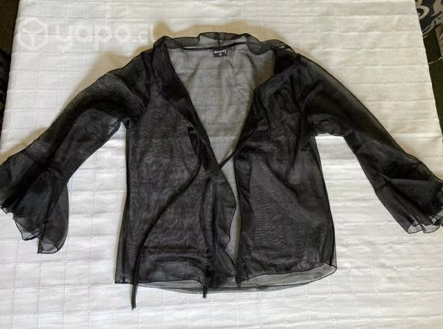 Blusa abierta tipo tapado talla M