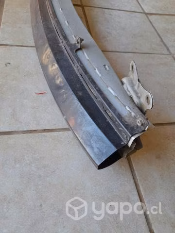 Refuerzo parachoques subaru xv