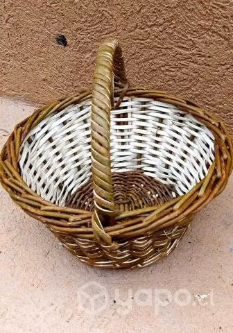 Canasto de mimbre