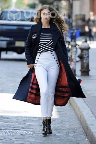 Pantalón Tommy Hilfiger colección Gigi Hadid