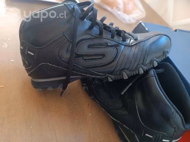 zapatos de colegio Skechers ( semi-nuevos