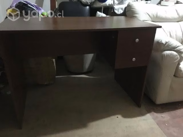 Escritorio y ropero