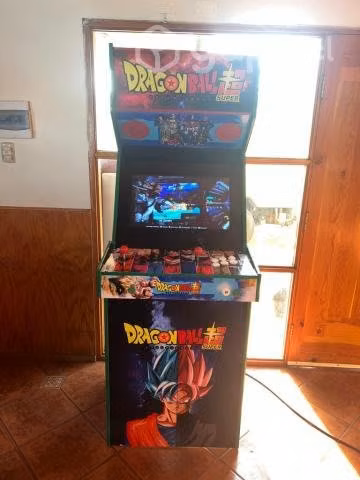 Arcade 22" con diseño Dragon Ball