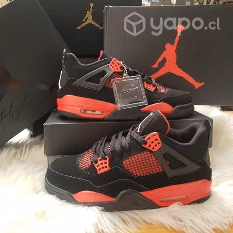 Air Jordan 4 Retro Red Thunder