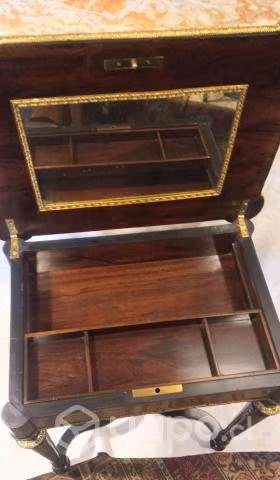 Único pequeño antiguo coiffeuse tocador francés
