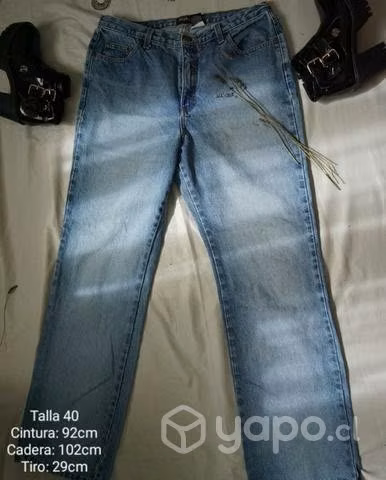 Short y mom jeans - Imagen 6