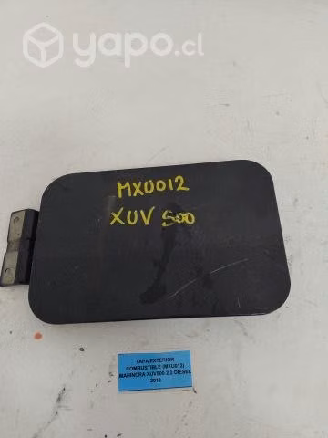 Tapa Exterior Combustible (MXU012) Mahindra Xuv500