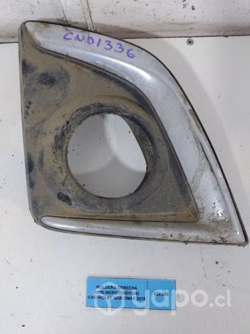 Moldura Derecha Neblinero Chevrolet New Dmax