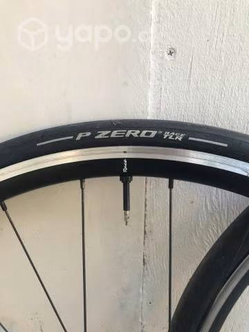 Juego de ruedas para bicicleta de ruta