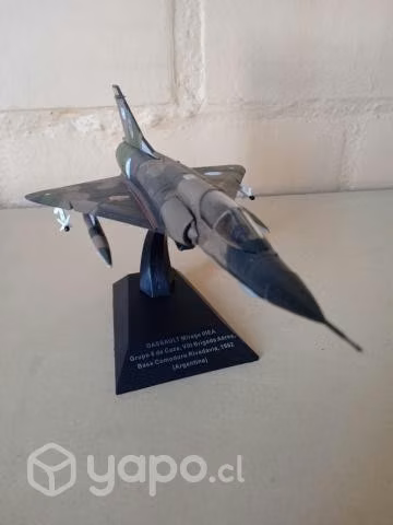AVION DE COMBATE MIRAGE (Nuevo)