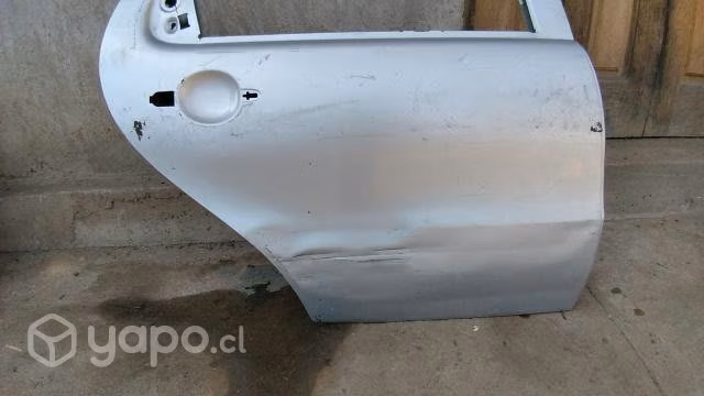 Puerta trasera der fiat palio 2006-2008