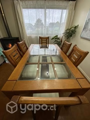 Mesa de centro + sillas