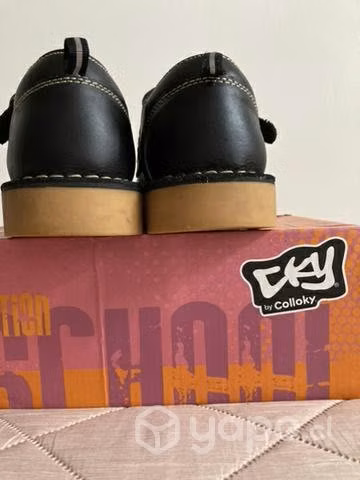 Zapato escolar