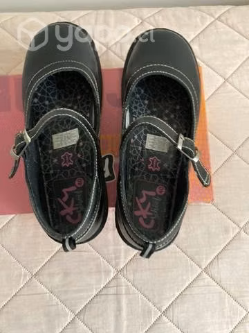 Zapato escolar