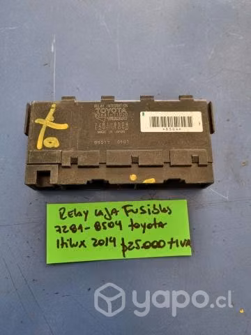 Relay caja fusible 7281-8504 Toyota Hilux 2014