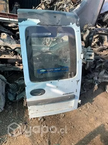 Puerta trasera derecha Chevrolet combo
